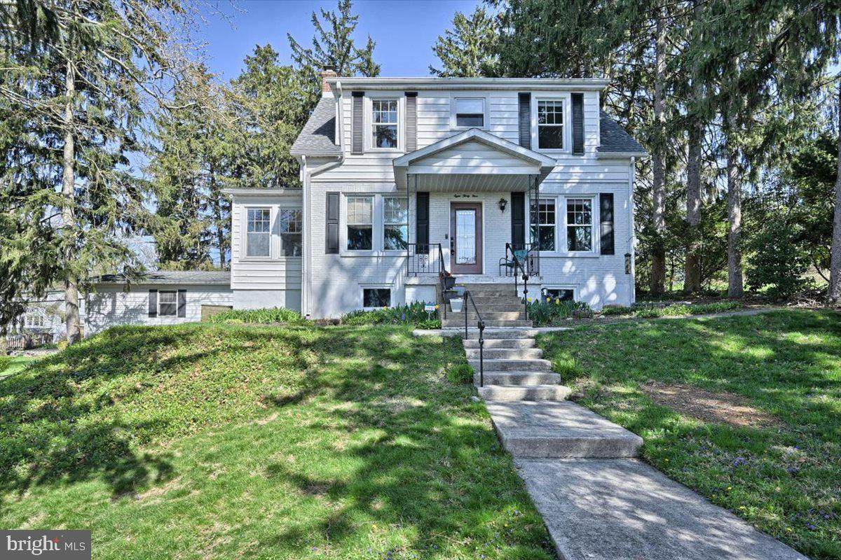 839 Ohio Avenue - Photo 1
