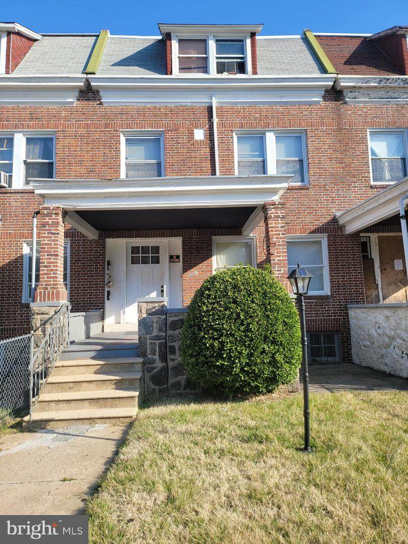 1904 31ST Street - Photo 1