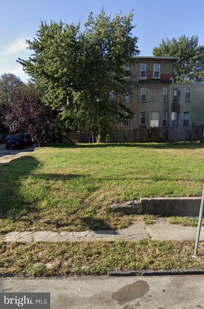 227 Seymour Street - Photo 1