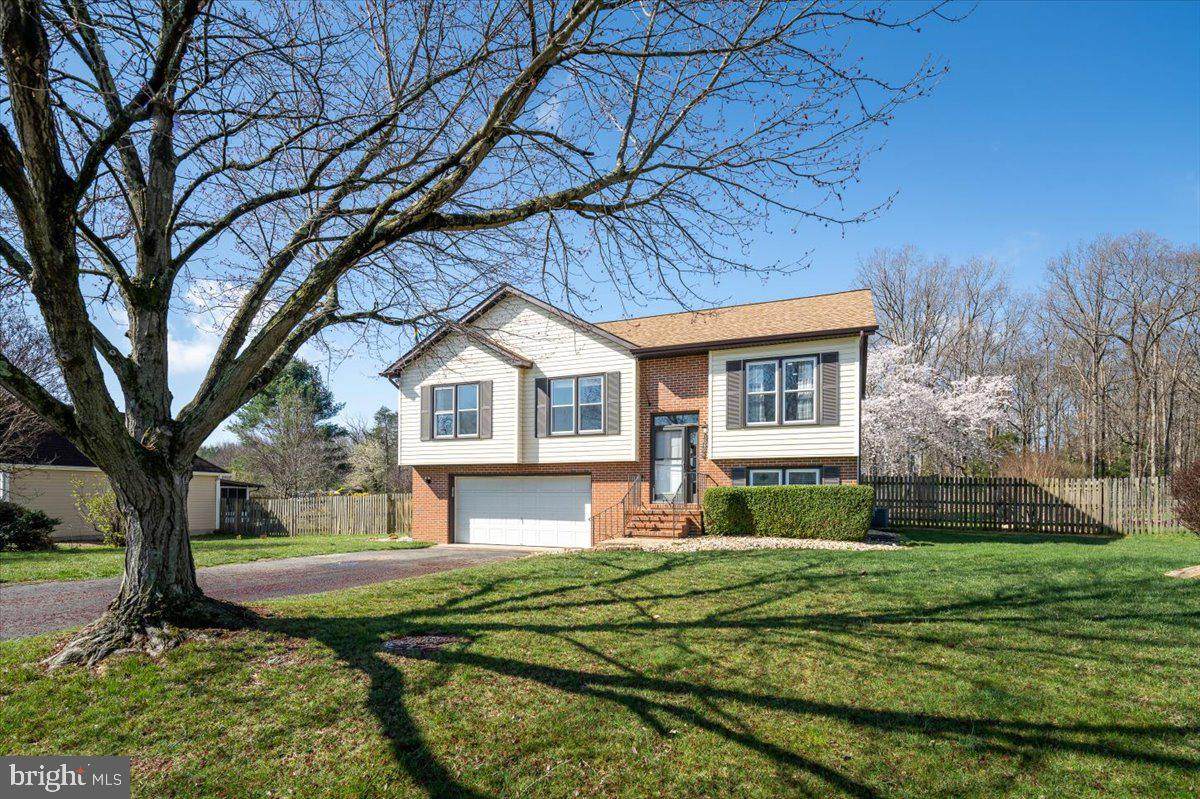 10406 Heather Greens Circle - Photo 1