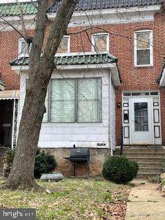 2836 Oakley Avenue - Photo 1
