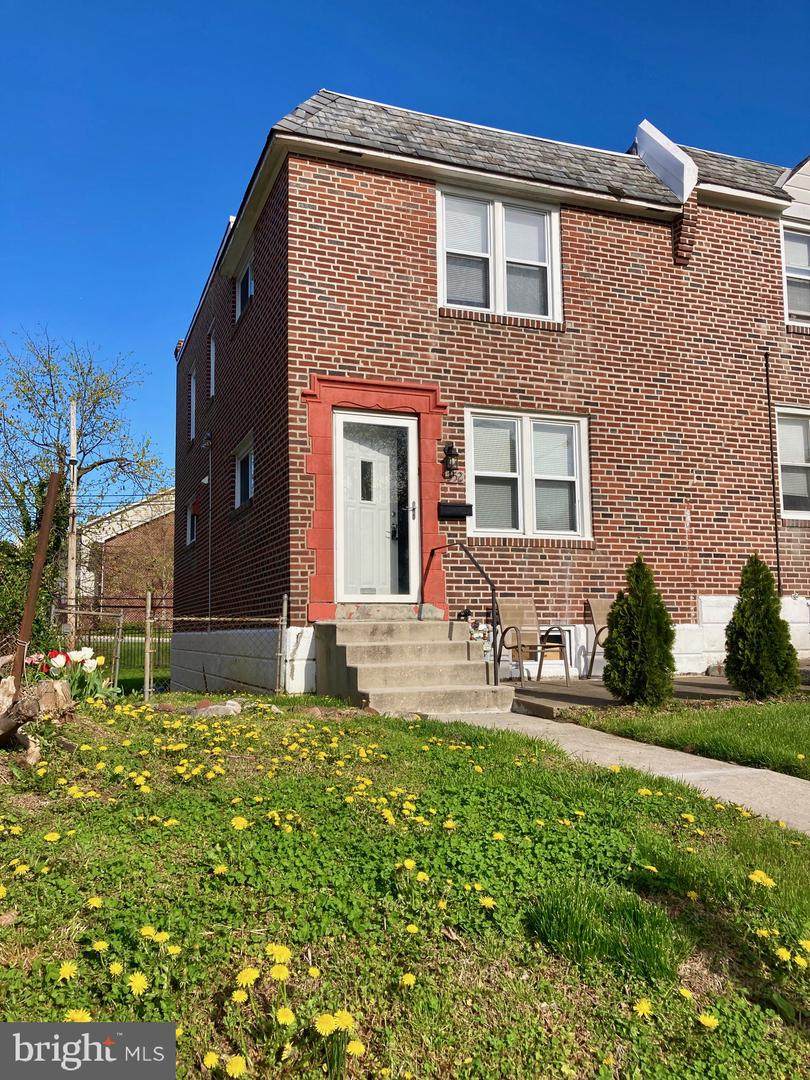 352 22ND Street - Photo 1