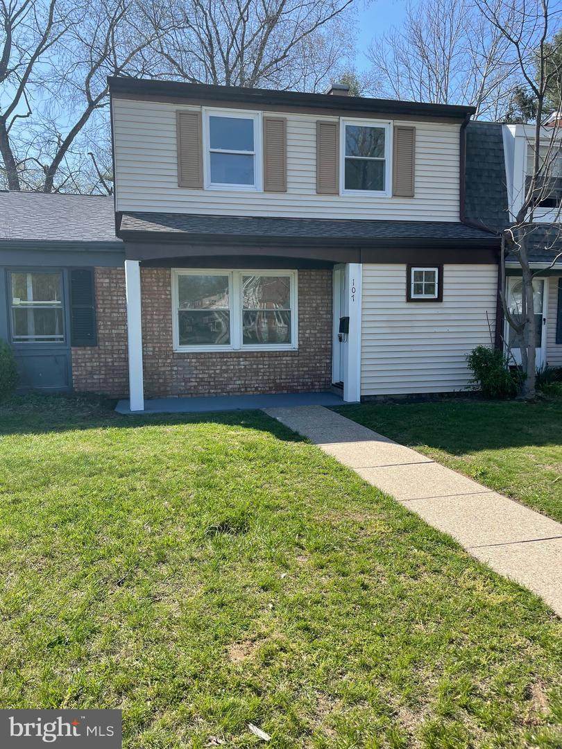 107 Rockland Drive - Photo 1