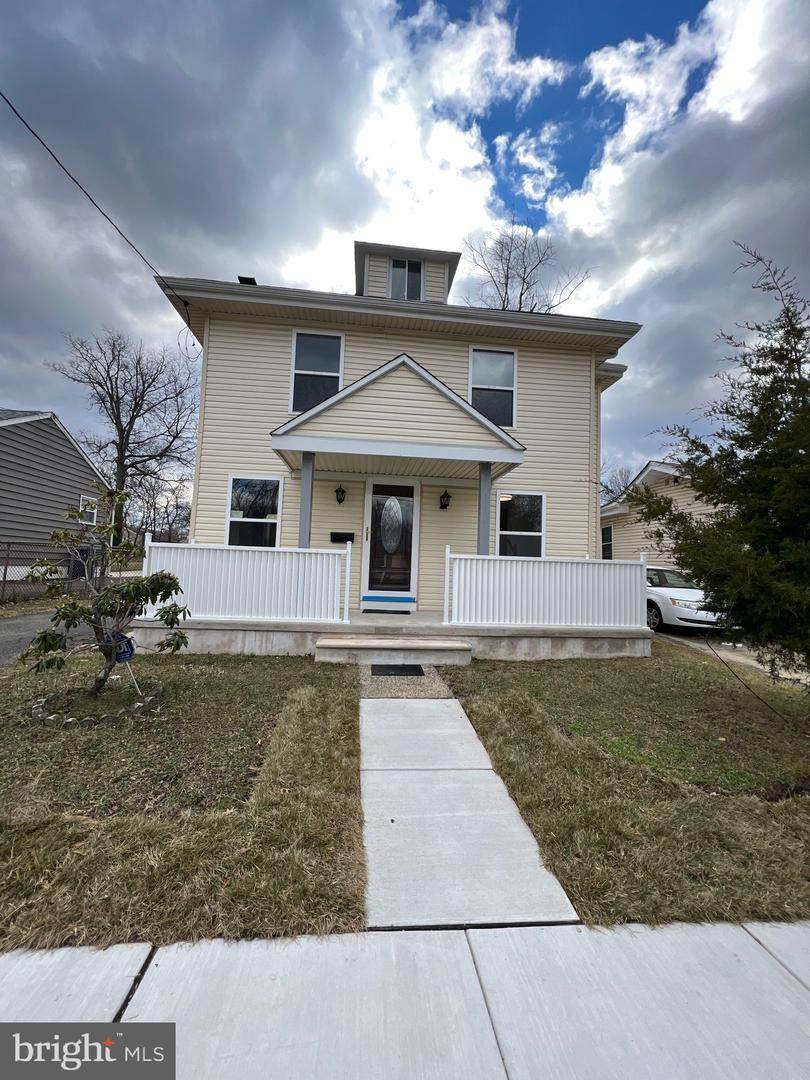 113 Evergreen Avenue - Photo 1