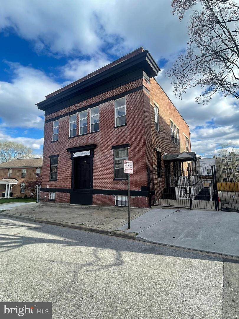 907 Edmondson Avenue - Photo 1