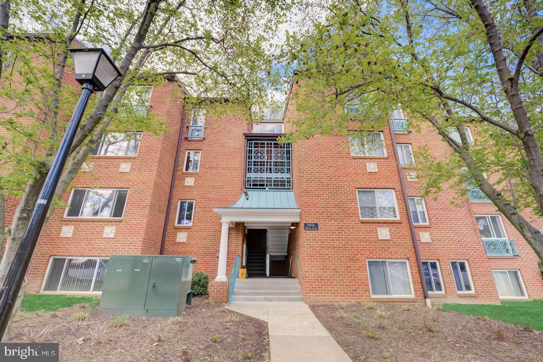 11806 Breton Court - Photo 1