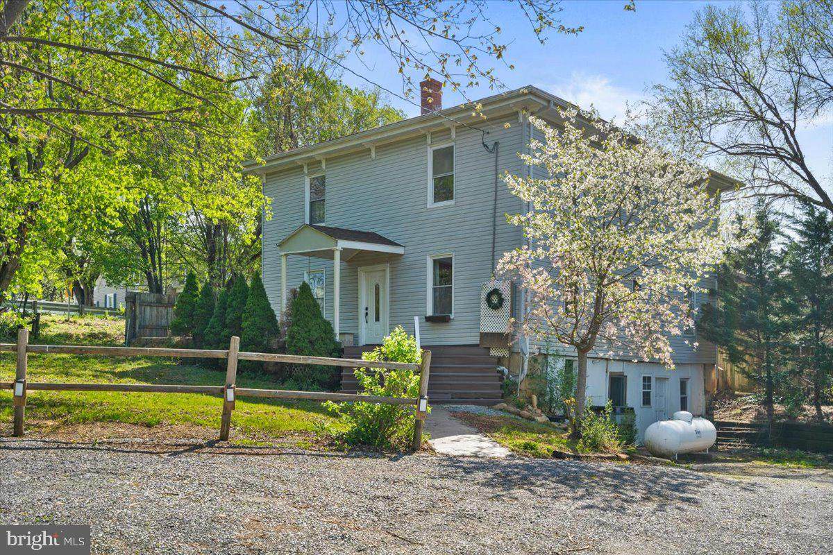 308 Denver Avenue - Photo 1