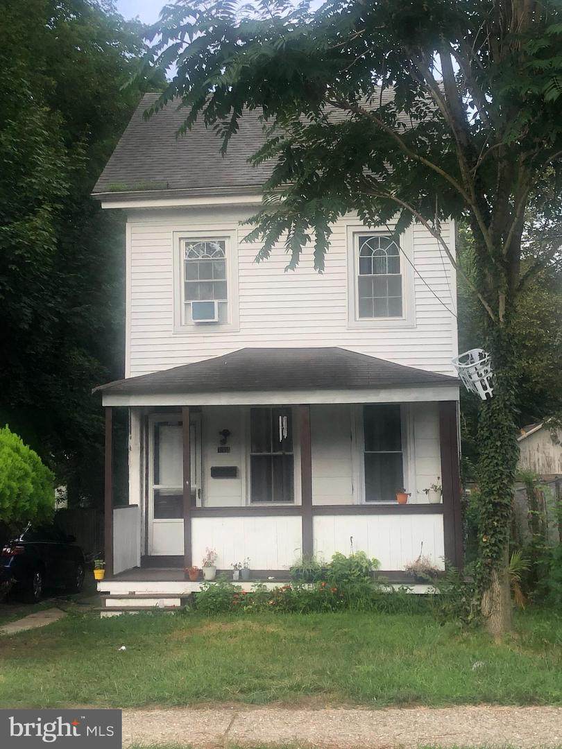 114 South Avenue - Photo 1