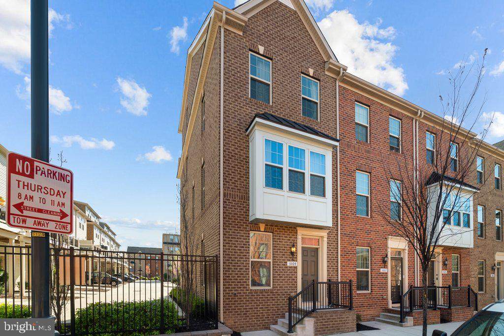1009 Mcdonogh Street - Photo 1