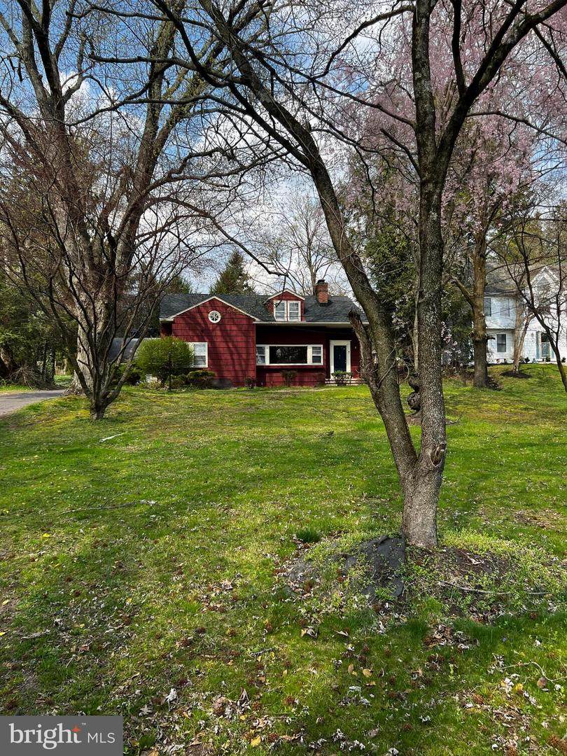 762 River - Photo 1