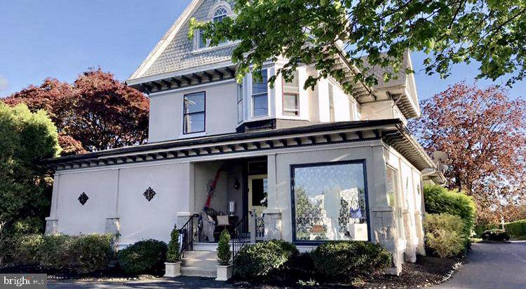3014 Columbia Avenue - Photo 1