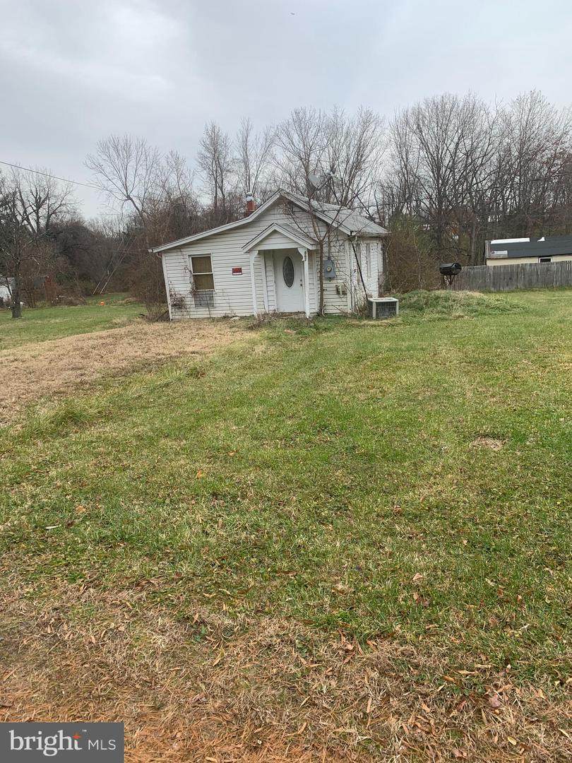 8627 Woodlawn Court - Photo 1