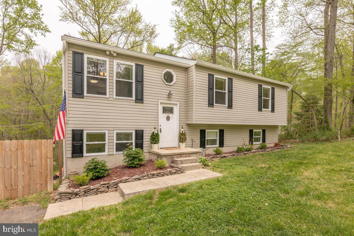 9026 Mary Ann Drive - Photo 1