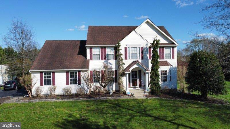 998 Thomas Davis Drive - Photo 1