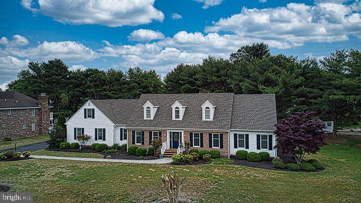5429 Nithsdale Drive - Photo 1