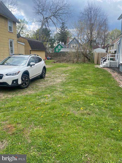 14 4TH Avenue - Photo 1