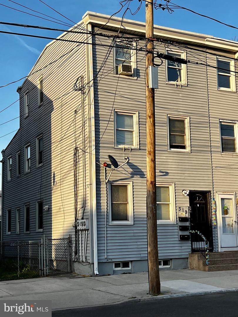 319 Mercer Street - Photo 1