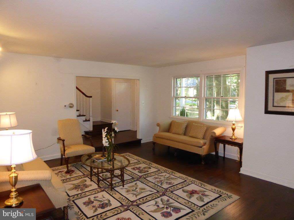 310 Pine Tree Road - Photo 1
