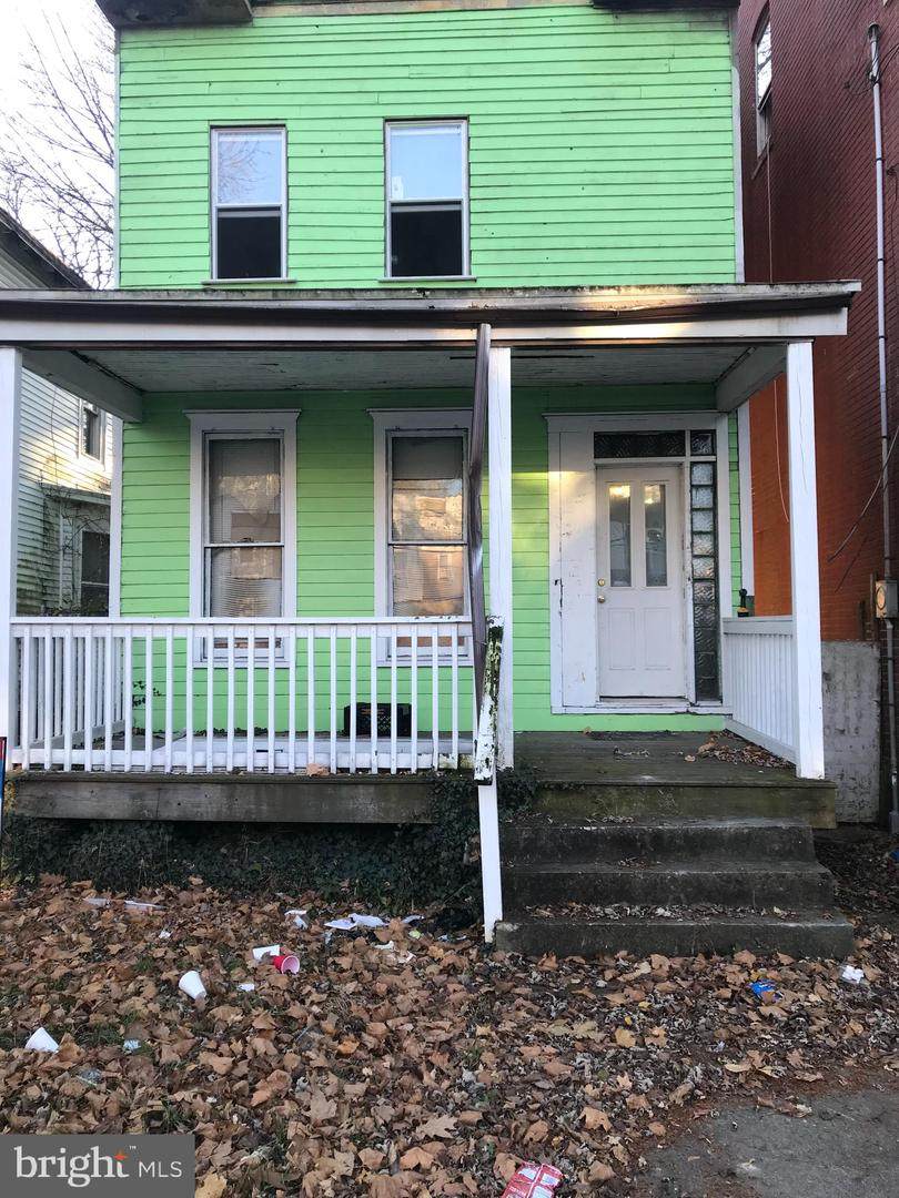 661 Stuyvesant Avenue - Photo 1