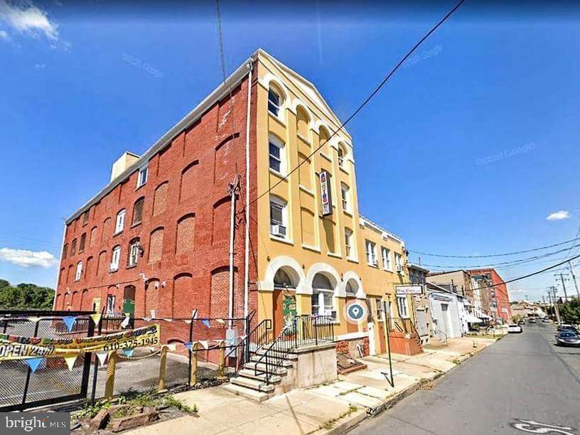 618-620 8TH Street - Photo 1