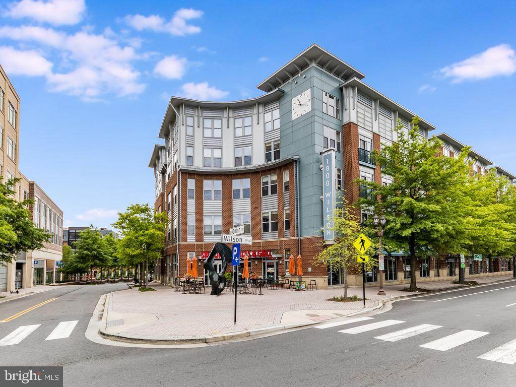 1800 Wilson Boulevard - Photo 1