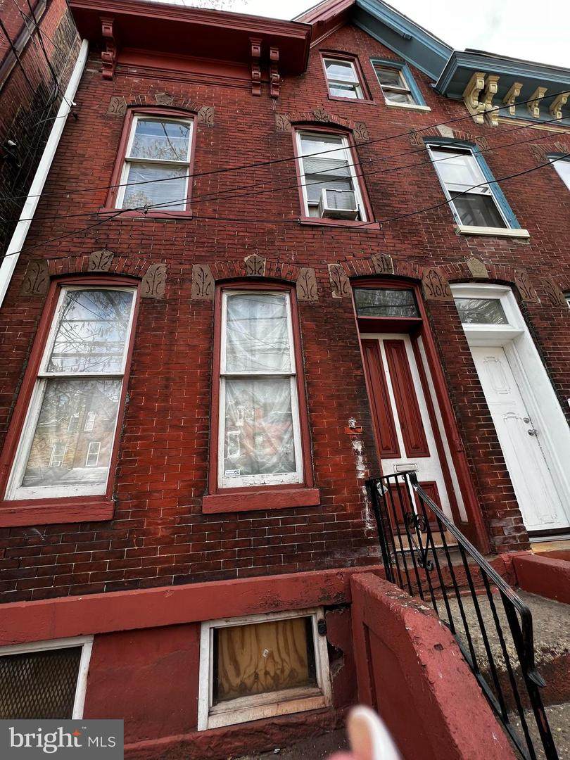 61 Hudson Street - Photo 1