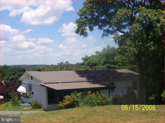 320 Lee Street - Photo 1