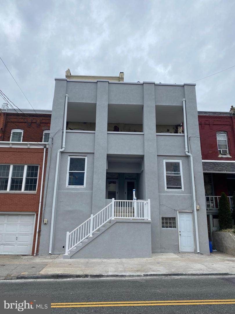 2923 Poplar Street - Photo 1