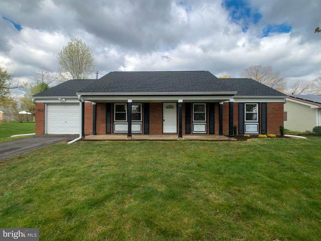 39 Eddington Lane - Photo 1