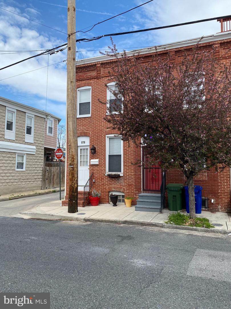 876 Carroll Street - Photo 1