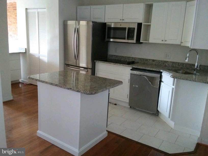 1433 Clifton Street - Photo 1