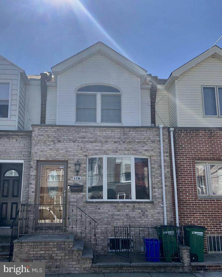 1736 Johnston Street - Photo 1
