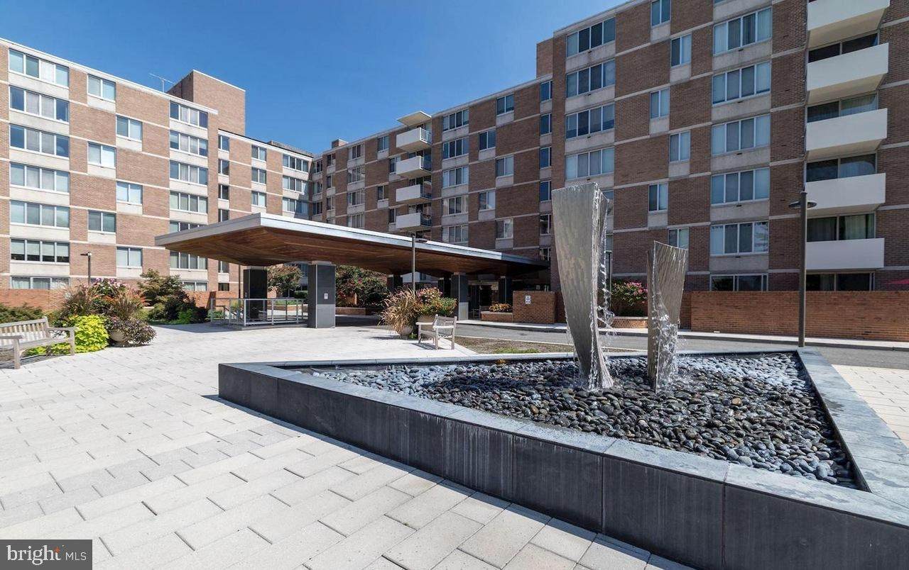2939 Van Ness Street - Photo 1