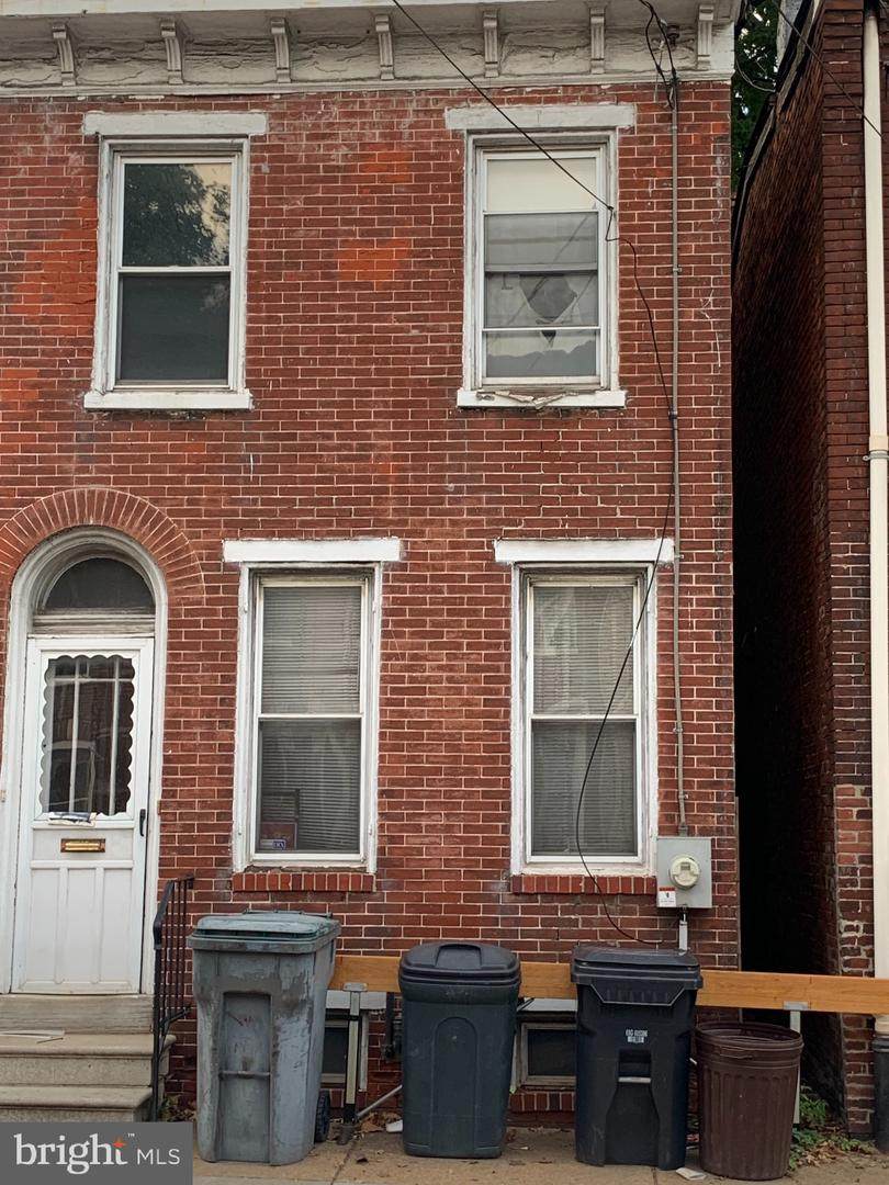 1005 Spruce Street - Photo 1