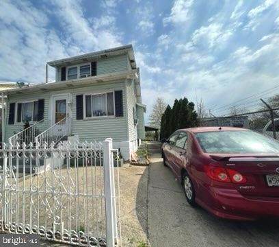 908 34TH Street - Photo 1
