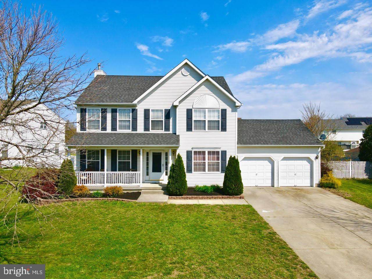 834 Dawn Lane - Photo 1