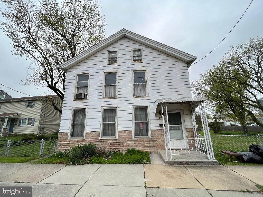 433 Main Street - Photo 1