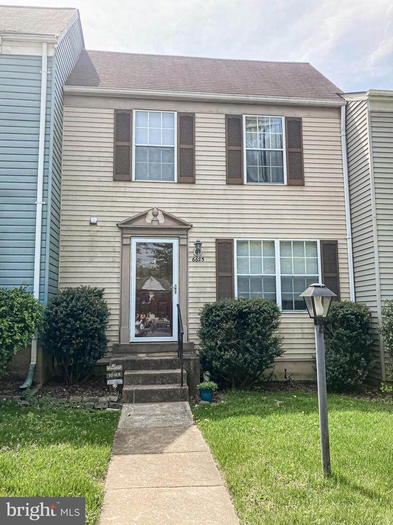 6625 Rockleigh Way - Photo 1
