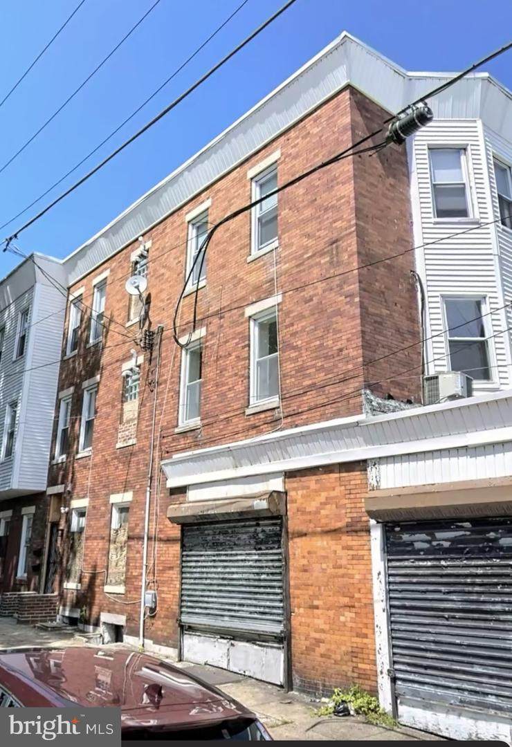 6147 Lansdowne Avenue - Photo 1