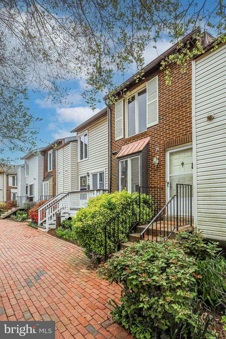 971 Taylor Street - Photo 1