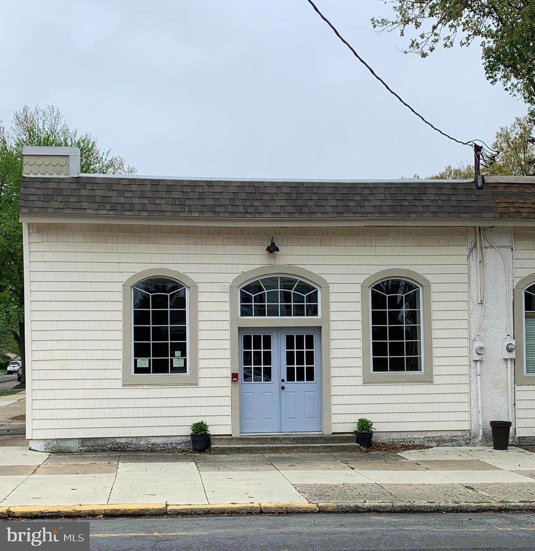 268 Wyoming Avenue - Photo 1