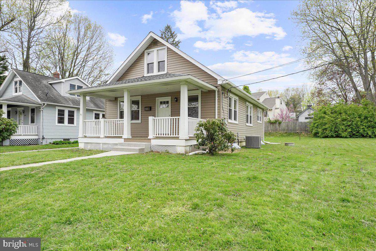 2621 Jackson Avenue - Photo 1
