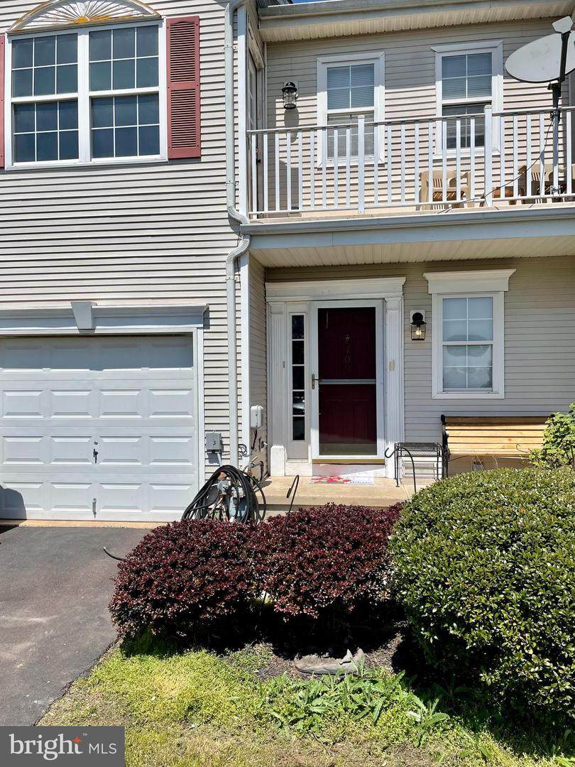 709 Bayonet Court - Photo 1