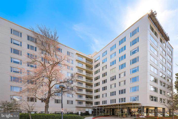 2475 Virginia Avenue - Photo 1