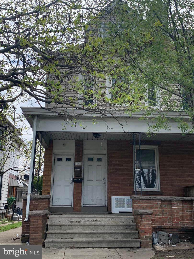 723 Hamilton Avenue - Photo 1