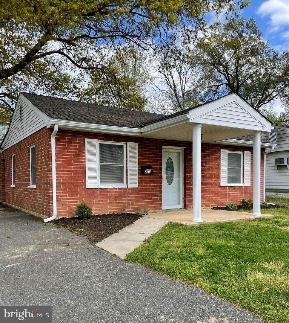 413 Carver Drive - Photo 1