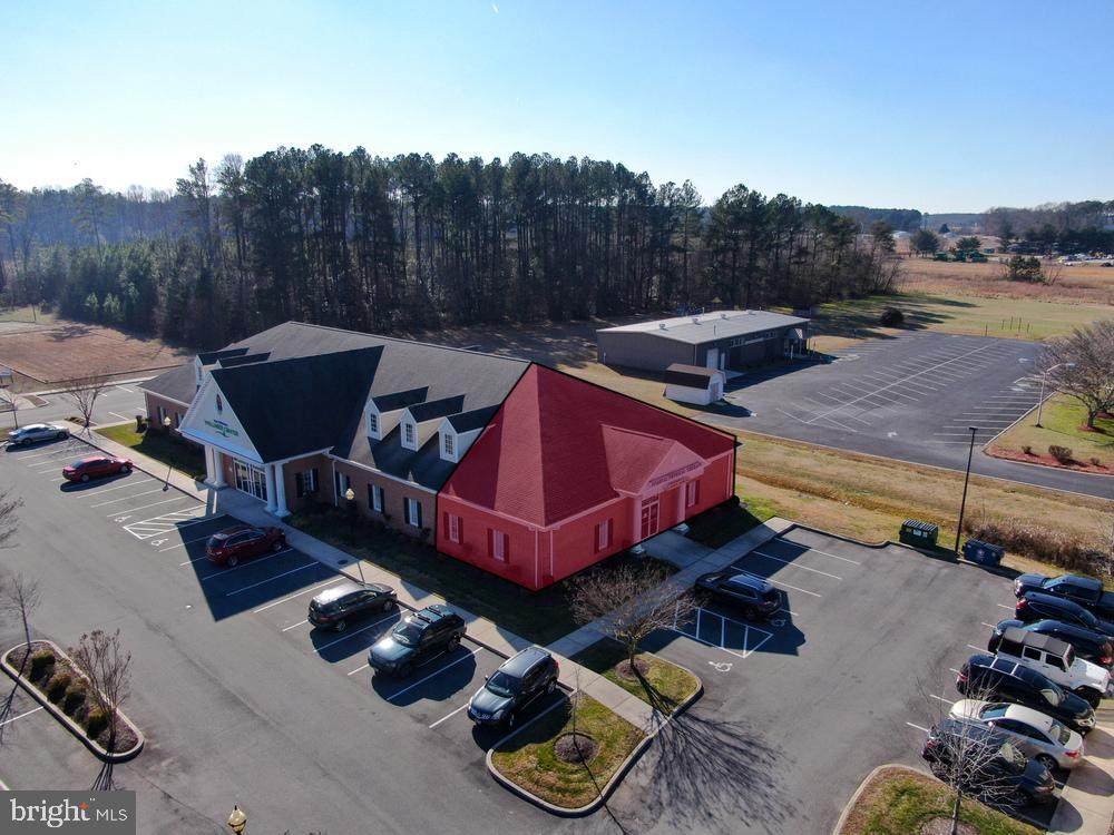 6508 Deer Pointe Drive - Photo 1