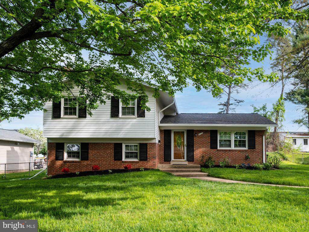3122 Plantation Parkway - Photo 1