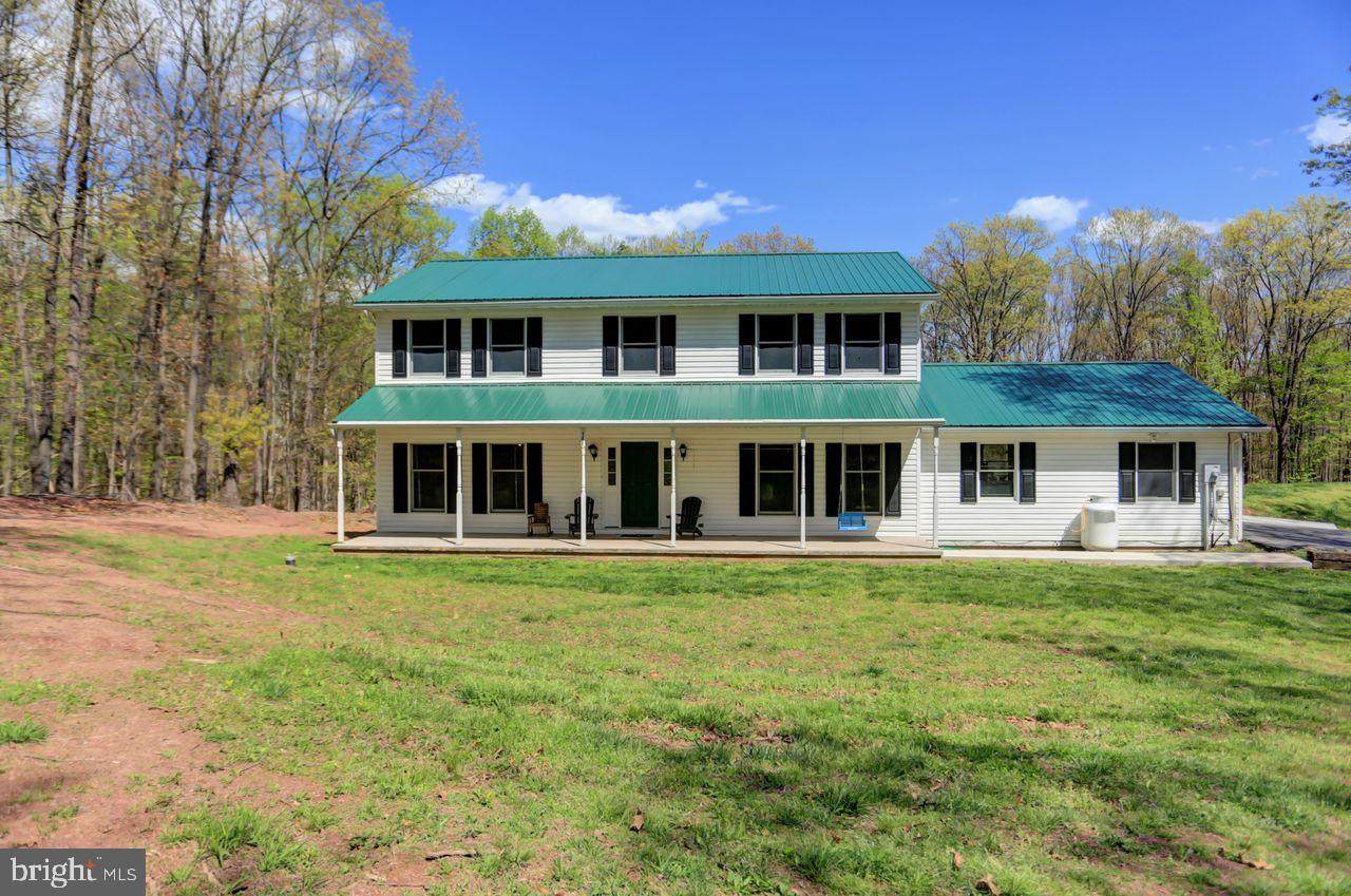 301 Redbud Lane - Photo 1