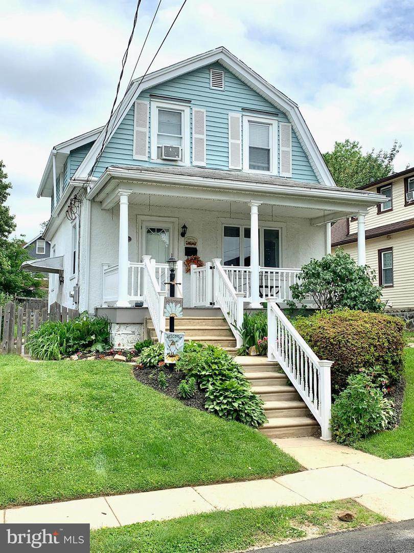 519 Blythe Avenue - Photo 1